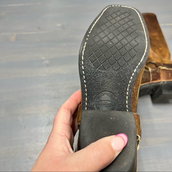 Frye Harness Boot - Picture 4 of 8